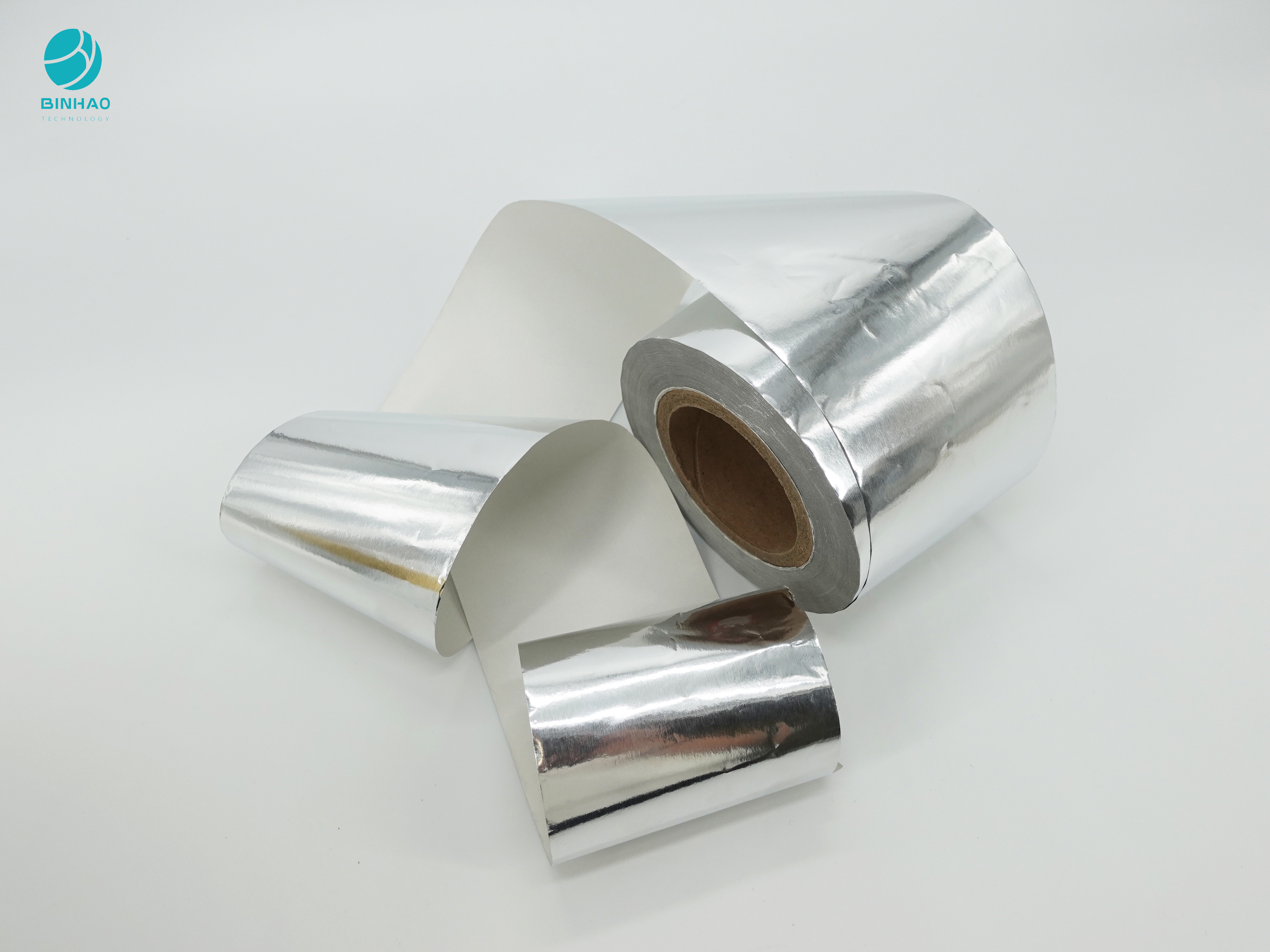 Zilverachtige Sigaret die 1500M Aluminium Foil Paper met Vlotte Oppervlakte inpakken